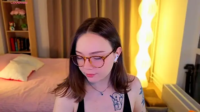 MilenaSaint online show from February 24, 4:00 am