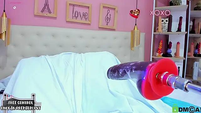 Snapshot of leylla_ chatting on September 19, 9:58 pm leylla online show from September 19, 9:58 pm