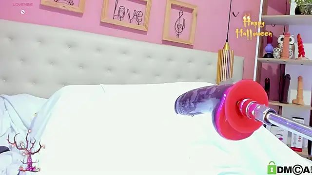 Snapshot of leylla_ chatting on October 24, 9:00 pm leylla online show from October 24, 9:00 pm