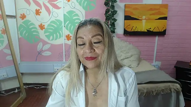 Snapshot of ZAMANTHA chatting on October 1, 5:29 pm ZAMANTHA online show from October 1, 5:29 pm