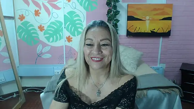 Snapshot of ZAMANTHA chatting on October 14, 5:04 pm ZAMANTHA online show from October 14, 5:04 pm