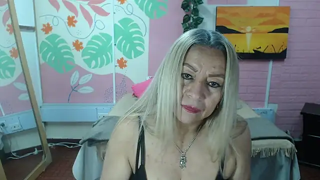 Snapshot of ZAMANTHA chatting on September 30, 5:18 pm ZAMANTHA online show from September 30, 5:18 pm