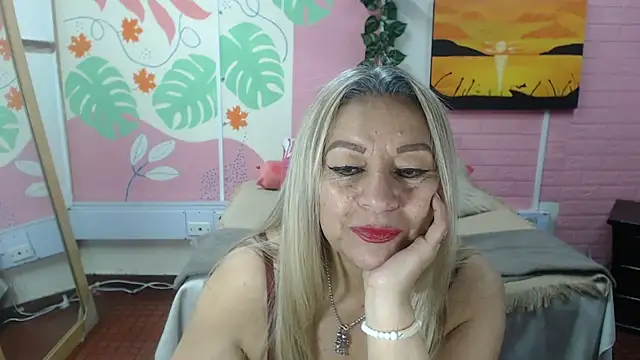 Snapshot of ZAMANTHA chatting on October 7, 6:01 pm ZAMANTHA online show from October 7, 6:01 pm