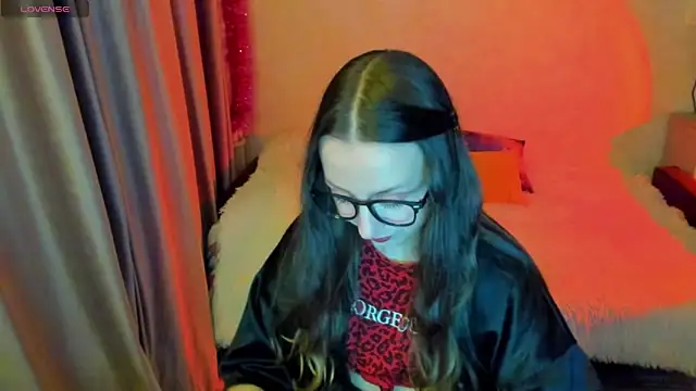 CurlySteph online show from October 20, 7:17 pm