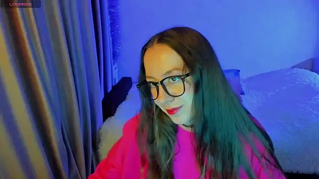 CurlySteph online show from October 5, 6:46 pm