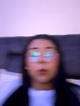 elaine rouge online show from October 21, 8:02 pm