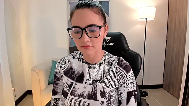 Snapshot of SaraParker_ chatting on September 10, 8:53 pm SaraParker online show from September 10, 8:53 pm