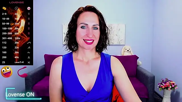 Snapshot of Nia_Smithh chatting on October 1, 12:32 pm Nia Smithh online show from October 1, 12:32 pm