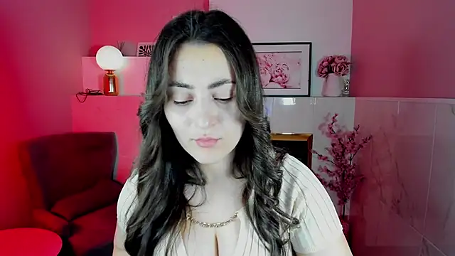 KylieMellow online show from October 25, 5:26 am