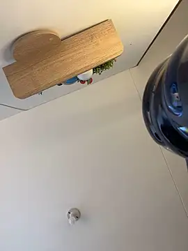 Snapshot of Alyshanon18 chatting on October 17, 1:25 pm Alyshanon18 online show from October 17, 1:25 pm