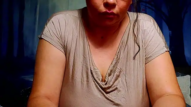 ElizabethEven online show from February 17, 9:14 pm