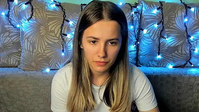 MaggieCake online show from October 25, 3:14 am