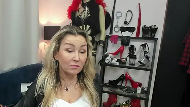 crystaLUX online show from March 2, 7:15 am