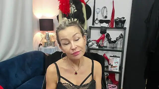 crystaLUX online show from November 5, 5:34 am