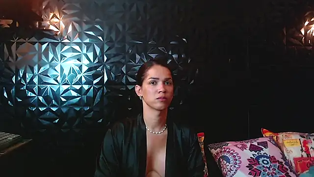 Snapshot of PINK__LOLA1 chatting on November 2, 2:48 am PINK LOLA1 online show from November 2, 2:48 am