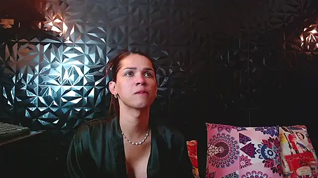 Snapshot of PINK__LOLA1 chatting on October 3, 12:27 am PINK LOLA1 online show from October 3, 12:27 am