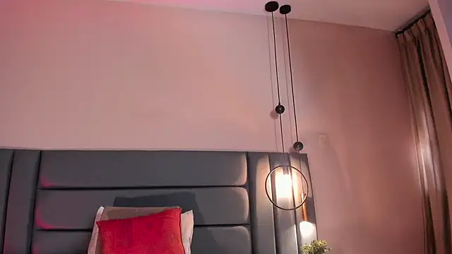 Christy Sea online show from October 31, 6:45 pm