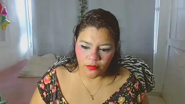 Snapshot of Selenna01 chatting on September 24, 1:21 pm Selenna01 online show from September 24, 1:21 pm