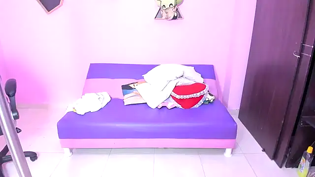 Snapshot of MATURE_WHOR33 chatting on September 23, 11:52 am MATURE WHOR33 online show from September 23, 11:52 am