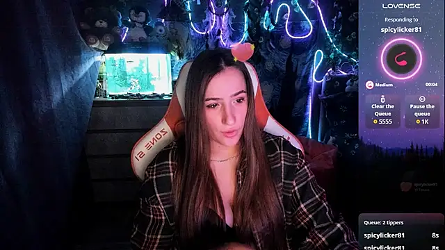 Selbi Paine online show from August 5, 2:29 am