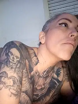 Snapshot of vamporasuccubus19777 chatting on October 10, 11:09 pm vamporasuccubus19777 online show from October 10, 11:09 pm