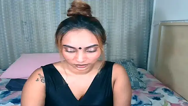 sexyindianchic online show from November 17, 5:57 pm