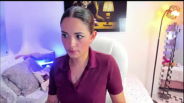 KimberlySaen online show from October 7, 11:53 pm