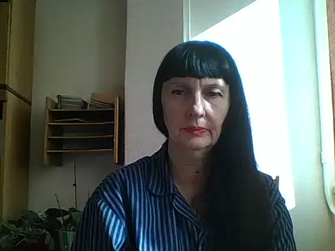 Snapshot of MelanyBanks chatting on October 12, 8:50 am MelanyBanks online show from October 12, 8:50 am