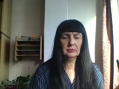 Snapshot of MelanyBanks chatting on October 30, 11:55 am MelanyBanks online show from October 30, 11:55 am