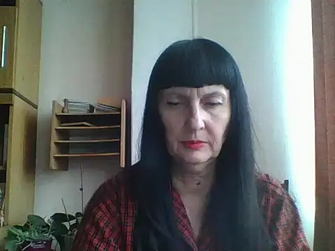 Snapshot of MelanyBanks chatting on October 13, 9:01 am MelanyBanks online show from October 13, 9:01 am