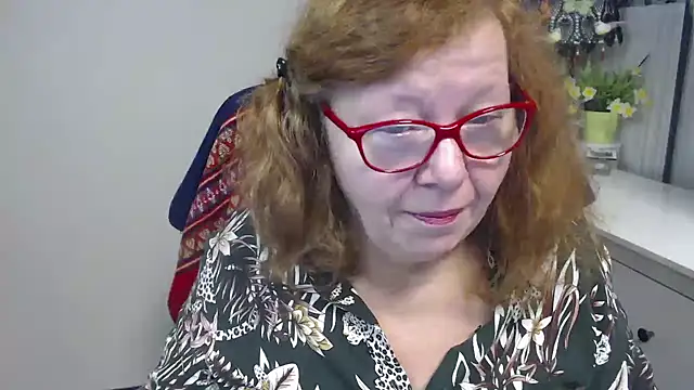 Adelewildx online show from October 29, 4:39 am