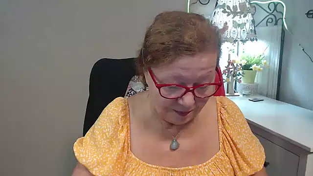 Snapshot of Adelewildx chatting on September 10, 3:28 am Adelewildx online show from September 10, 3:28 am