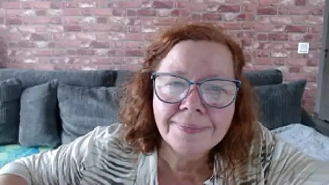 Adelewildx online show from October 11, 11:25 am