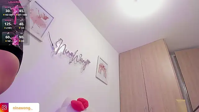 NinaWong online show from January 9, 6:12 pm