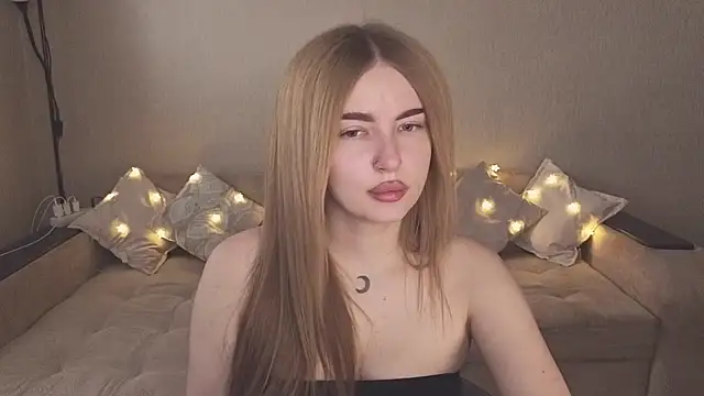 ViolettaLopez online show from October 19, 11:01 am