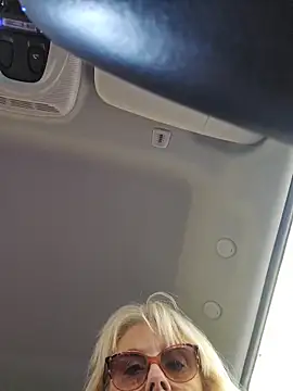 Nathotsexy1 online show from November 4, 8:30 am