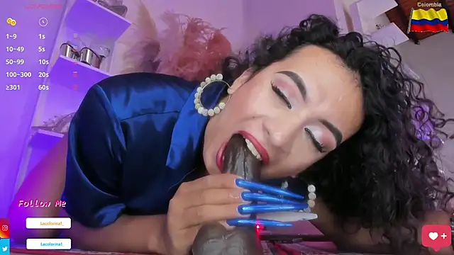 LaColorina  online show from September 25, 7:01 pm