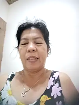 Snapshot of TropicalFlower chatting on October 24, 9:33 pm TropicalFlower online show from October 24, 9:33 pm