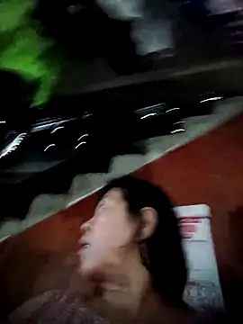 Snapshot of TropicalFlower chatting on October 21, 8:29 am TropicalFlower online show from October 21, 8:29 am