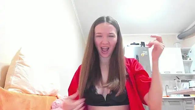 Snapshot of Naughty_Molly chatting on October 29, 3:04 pm Naughty Molly online show from October 29, 3:04 pm