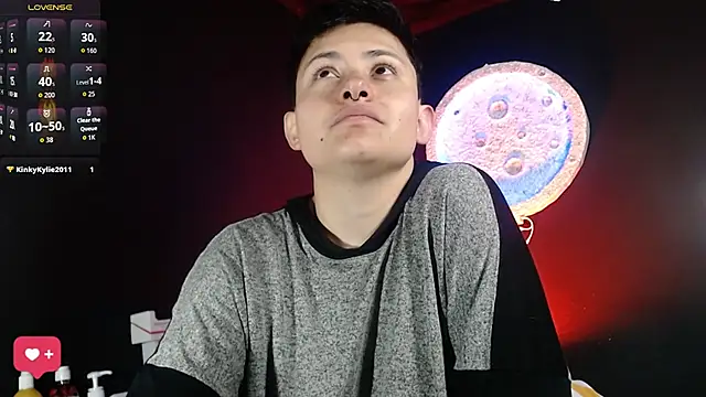 girl intense444 online show from October 7, 12:31 pm