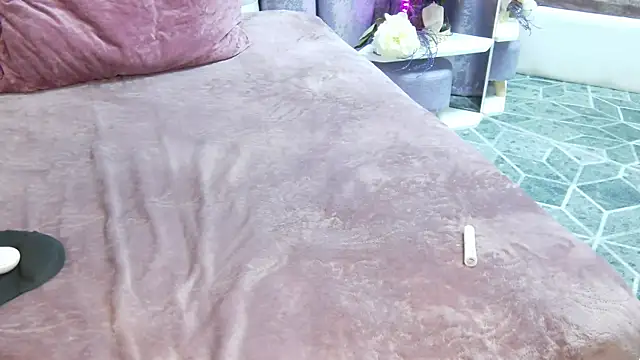 Snapshot of Asian_legs chatting on October 4, 9:48 am Asian legs online show from October 4, 9:48 am