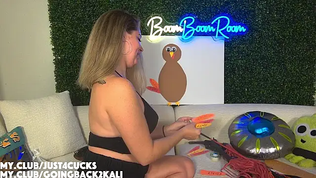 boomboomr00m online show from November 14, 2:00 am