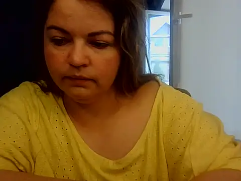 cute  cherry online show from July 21, 10:49 am