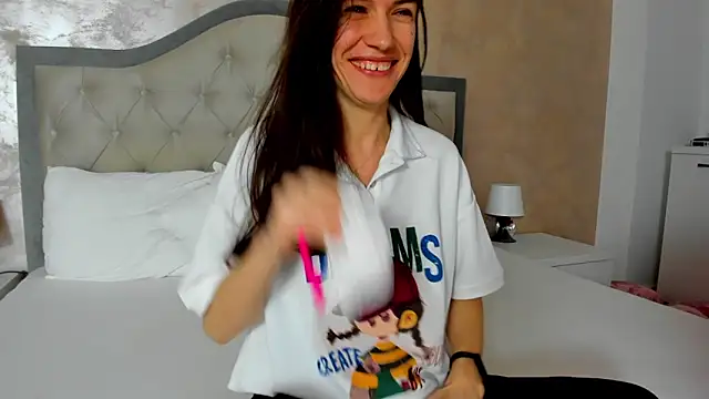 JennaMyers online show from April 3, 7:23 pm