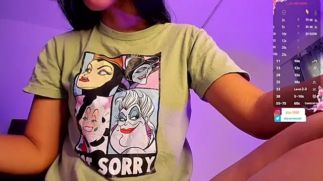 Snapshot of alysson_18 chatting on October 12, 1:13 pm alysson 18 online show from October 12, 1:13 pm