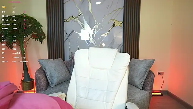 MaddyWattson online show from October 9, 11:58 am