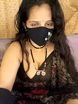 Rising Smiler online show from January 5, 6:00 pm