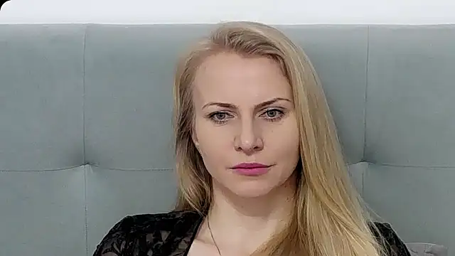 K  Adrienne online show from February 27, 6:13 am