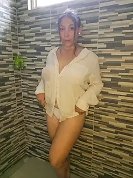 VickyHoult online show from October 29, 9:17 pm